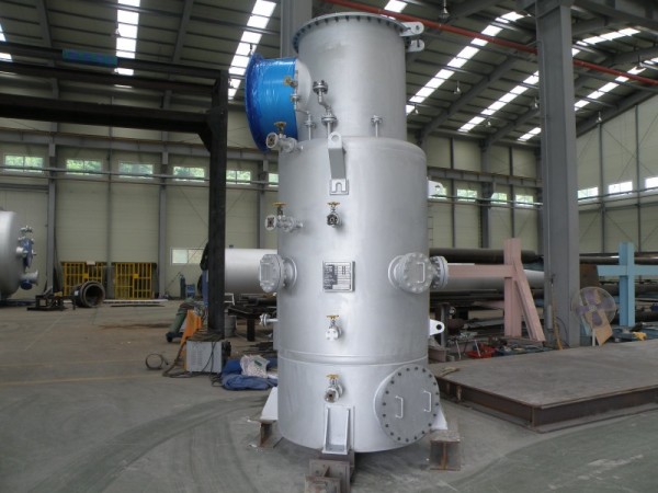 SMOKE TUBE TYPE BOILER (VERTICAL TYPE ISUCHEMICAL, S. KOREA).JPG